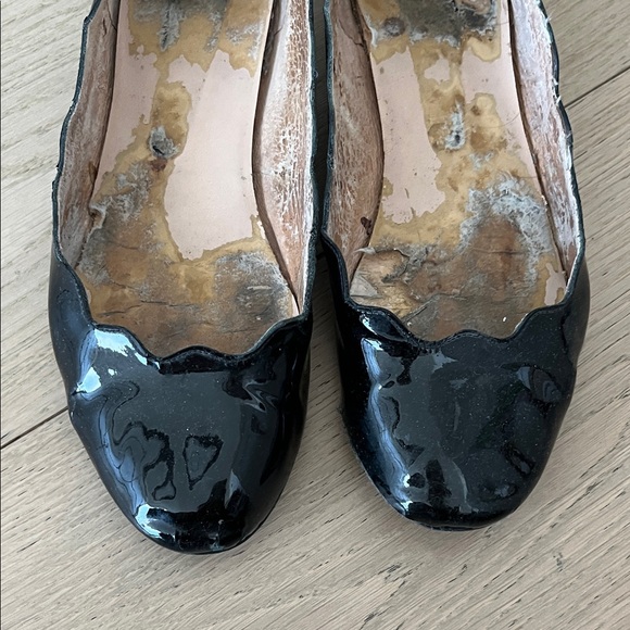 French Sole Black Patent Leather Flats - Picture 3 of 9